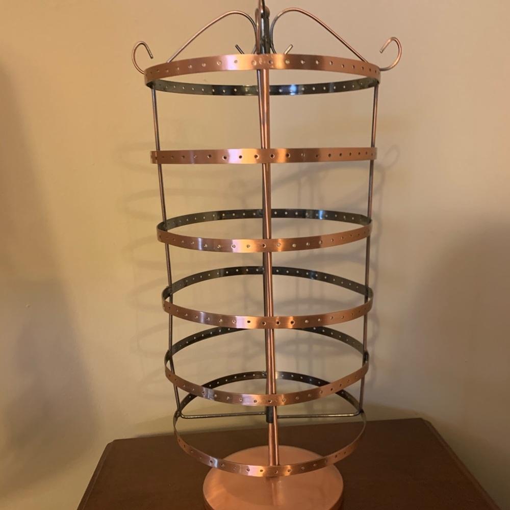 Rotating Earring Organizer in rose gold